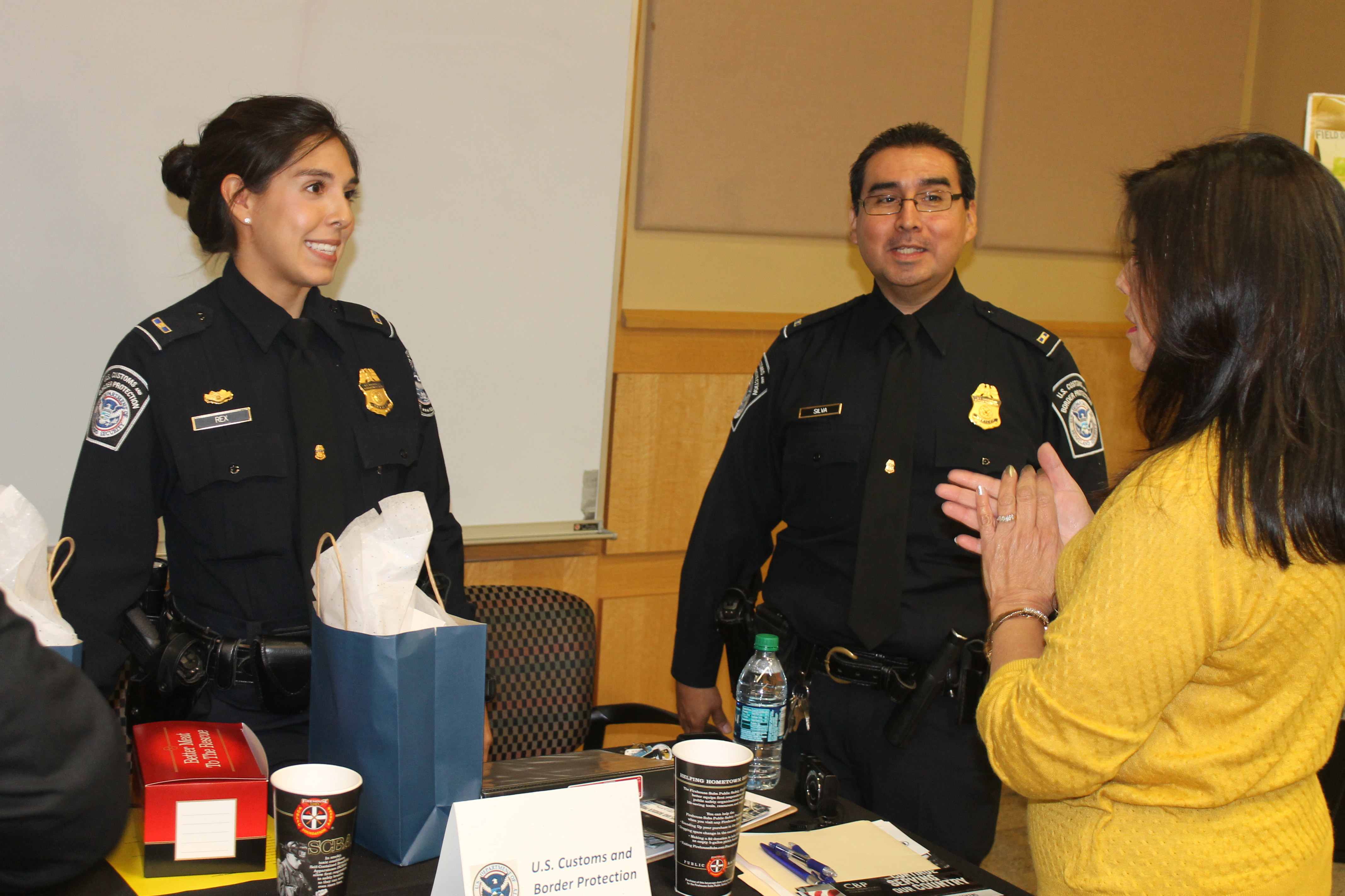 Federal agents visit Del Mar College for recruiting event