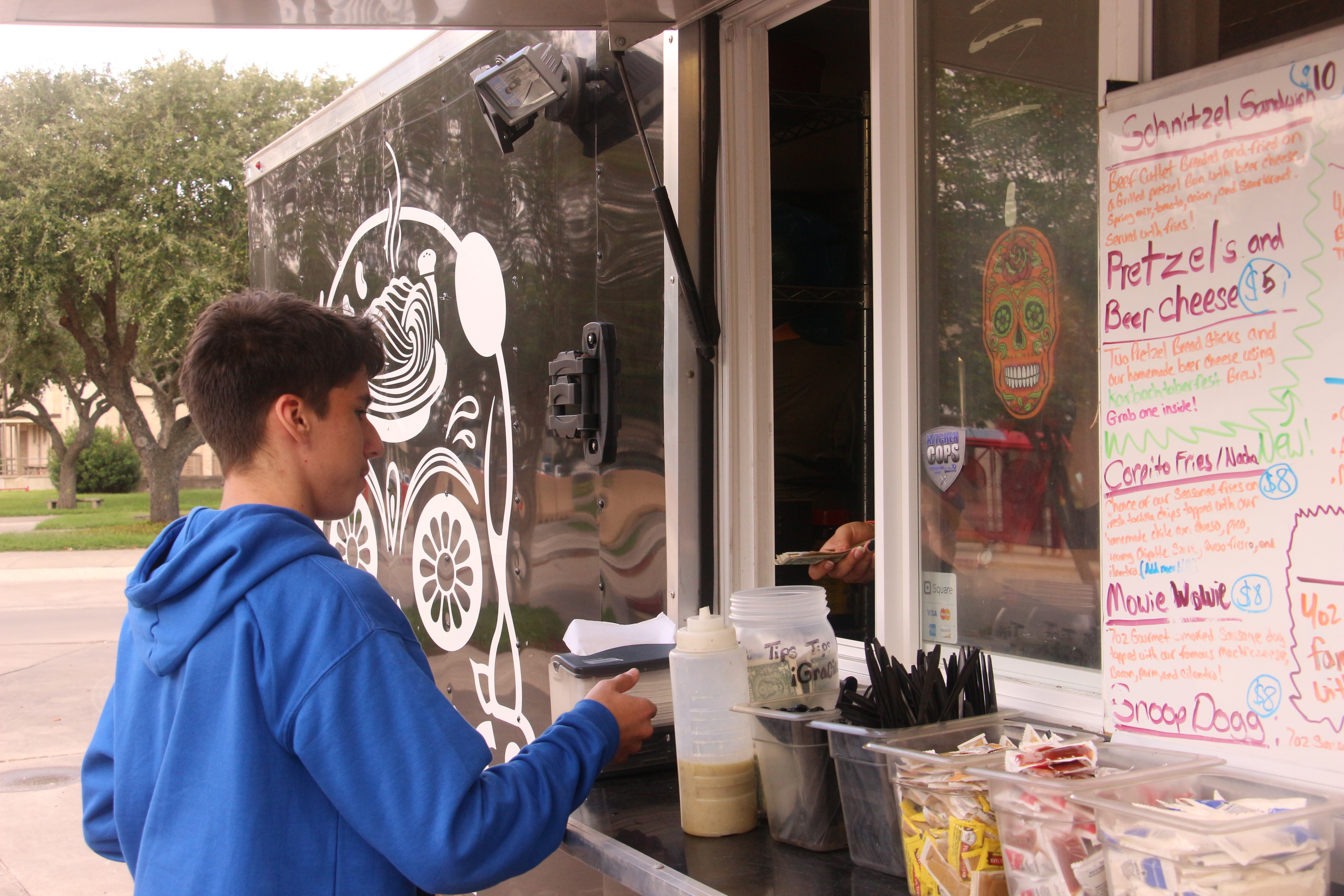 Food trucks welcome on campus