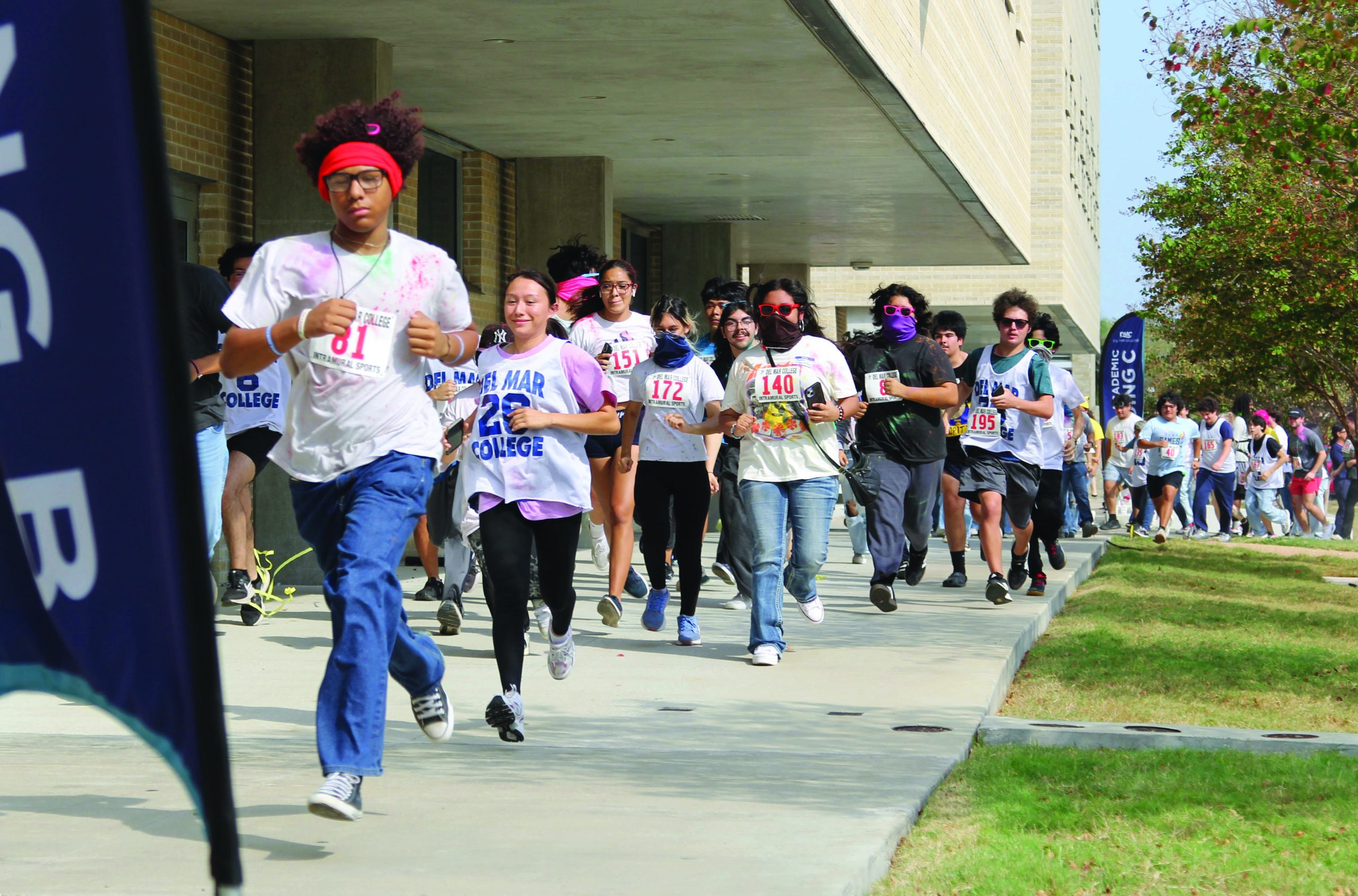 Students Begin Their Two Lap Color Run To Help Stay Active And Have Fun During A Stressful Time As They Near Finals Week. The Runners Were Given Medals, Shirts, And A Choice Of Snacks As They Crossed The Finish Line.